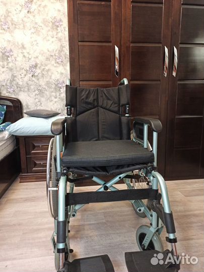 Инвалидная коляска
