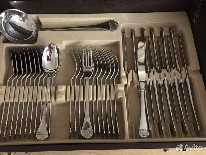 Столовые приборы на 12 персон, Италия, 125 предмет