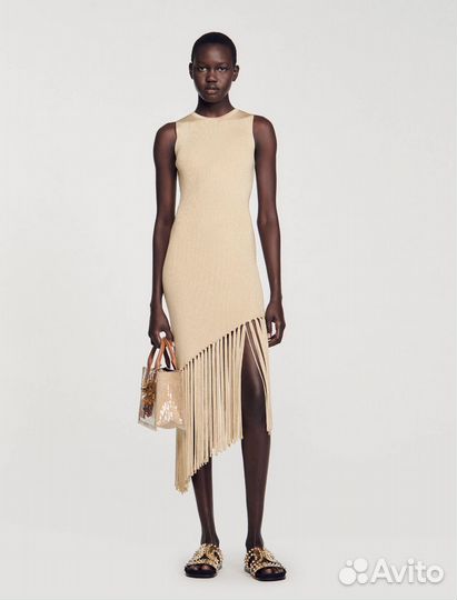 Бежевое платье Sandro