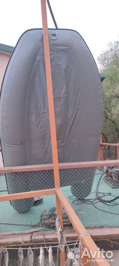 Лодка Cayman N285