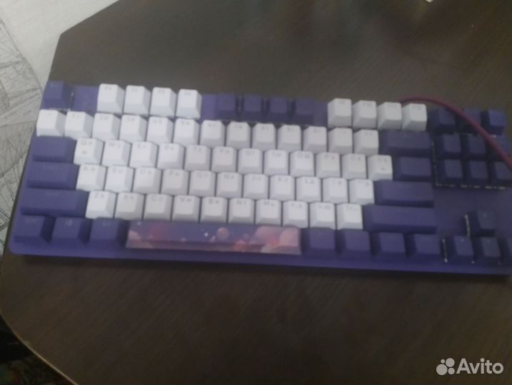 Red square keyrox tkl hyperion