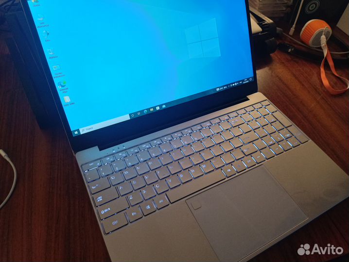 Ультрабук Smartbook новый