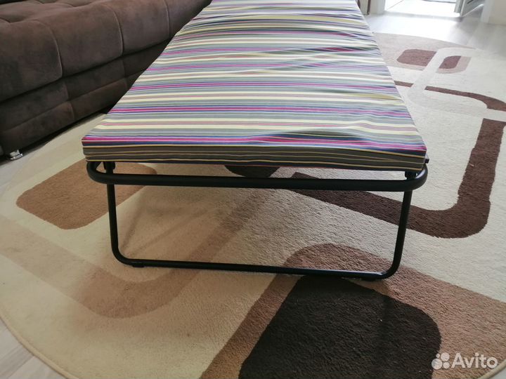 Раскладушка с матрасом