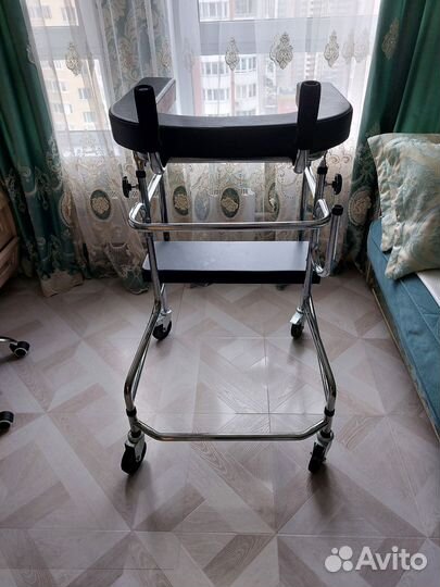 Ходунки для взрослых инвалидов