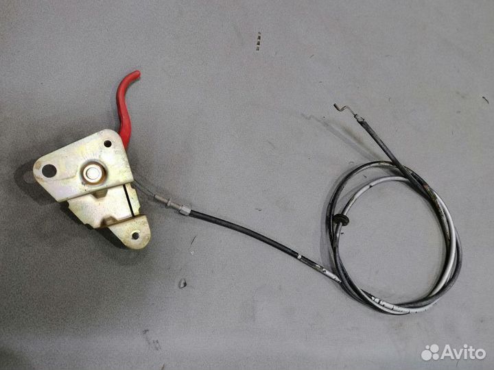 Трос открывания капота Volvo 343 1984-1991