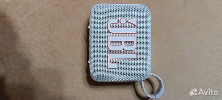Колонка jbl go 4