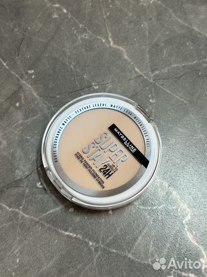 Пудра Maybelline SuperStay 24H Hybrid Powder
