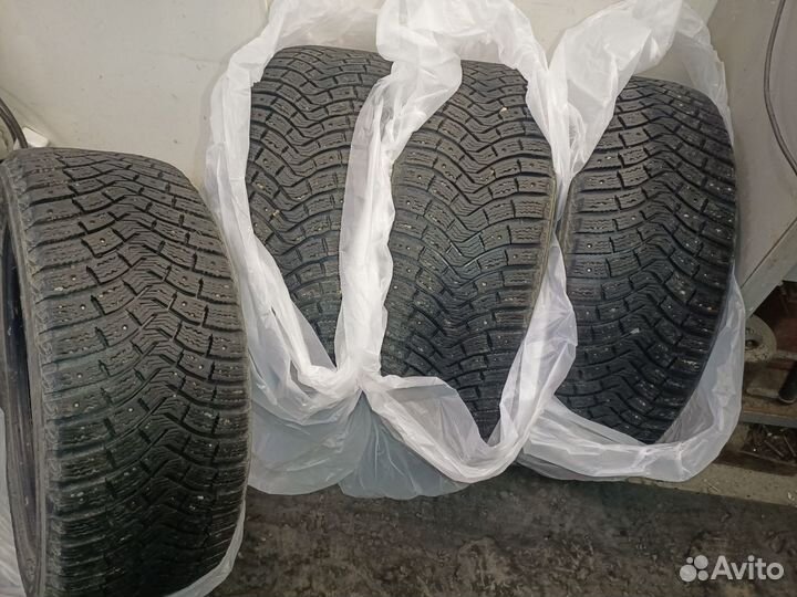 Michelin X-Crane AT 225/55 R18