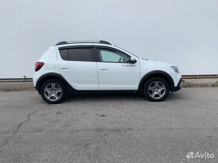 Renault Sandero Stepway 1.6 МТ, 2021, 150 000 км