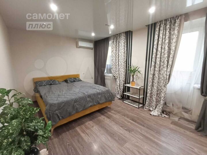 2-к. квартира, 54 м², 1/10 эт.