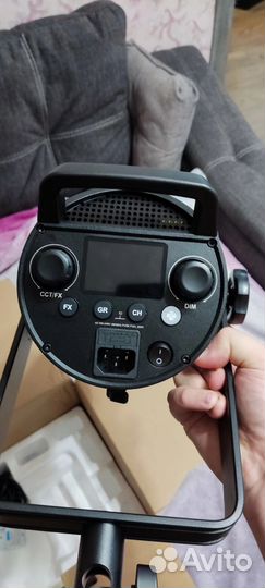 Осветители студийные Godox SL200ii Bi, SL200iii Bi