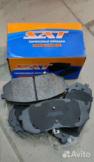Тормозные колодки передние SAT ST581013ZA70