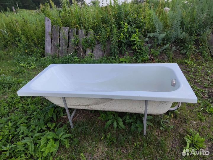 Ванна акриловая новая