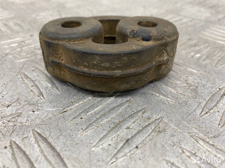 Б/У подушка глушителя (крепления, кронштейн