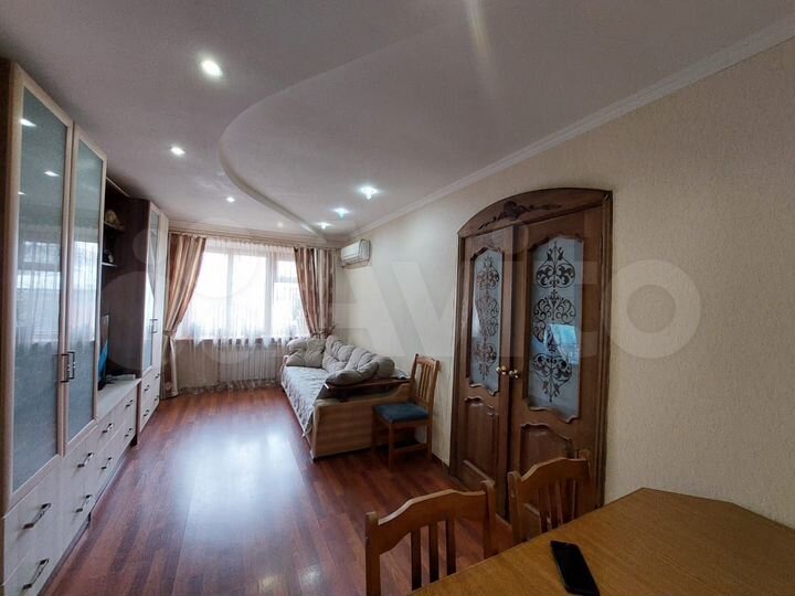 3-к. квартира, 55 м², 1/4 эт.