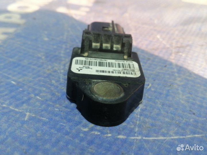 Датчик удара Mitsubishi Lancer 10 седан 2007