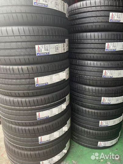 Michelin Pilot Sport 4 S 285/35 R21 и 255/40 R21