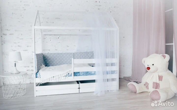 Кровать Домик из Березы