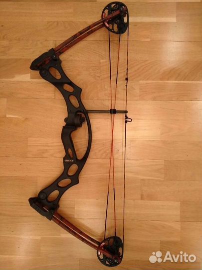 Спортивный блочный лук