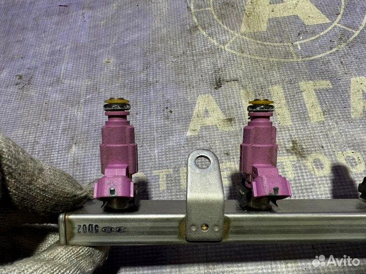 Топливная рампа с форсунками Kia Ceed JD G4LC 2016