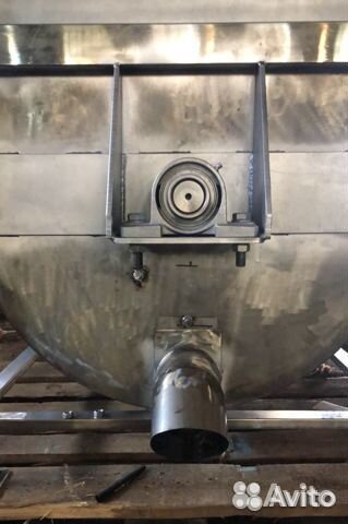 Горизонтальный смеситель с ленточной мешалкой