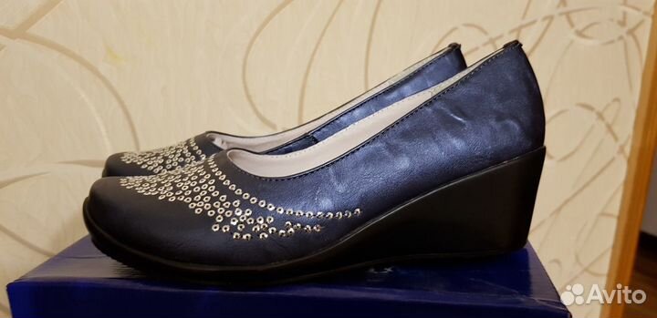 Туфли для девочки 35 р