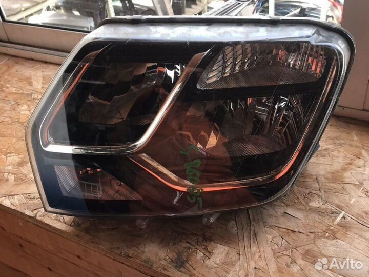 Фара Renault Duster