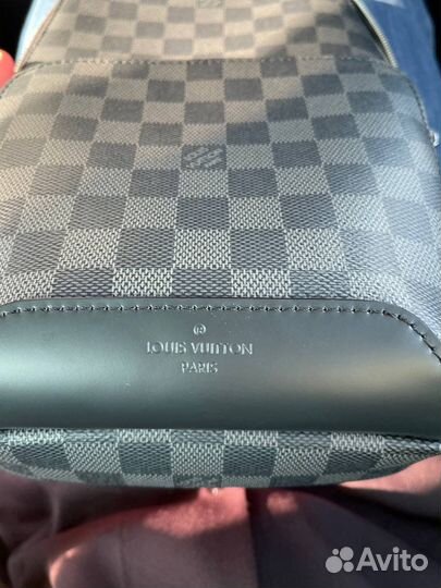 Louis Vuitton avenue sling bag