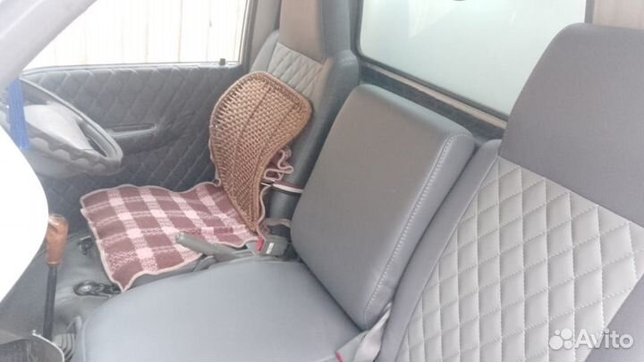 Mazda Bongo 2.0 AT, 2000, 80 000 км