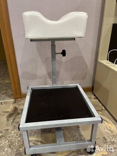 Педикюрная подставка для ног бу