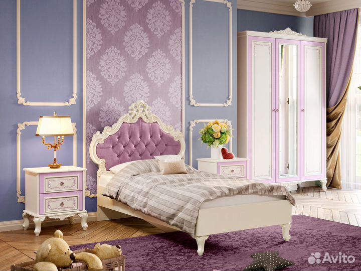 Спальный гарнитур