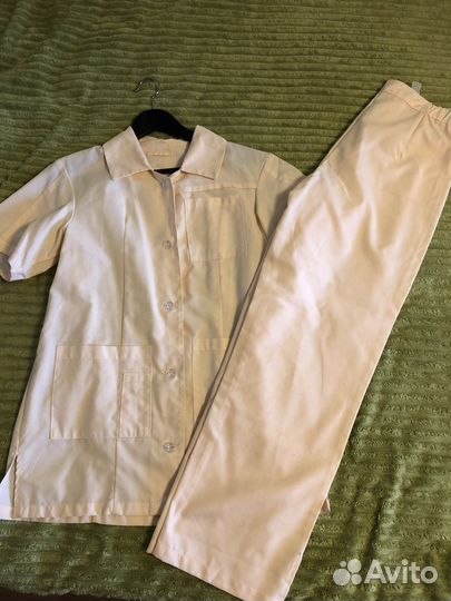 Медицинский костюм