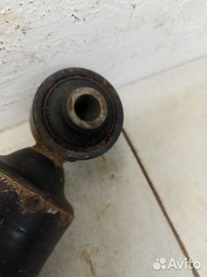 Амортизатор задний Тойота