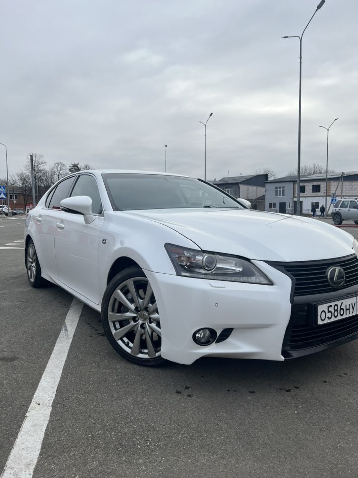 Lexus GS: фото владельца