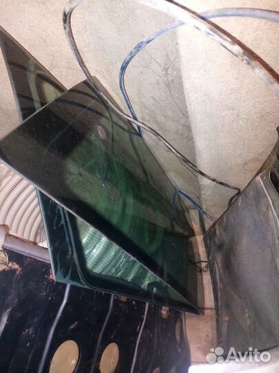 Заднее боковое стекло Фиат пунто