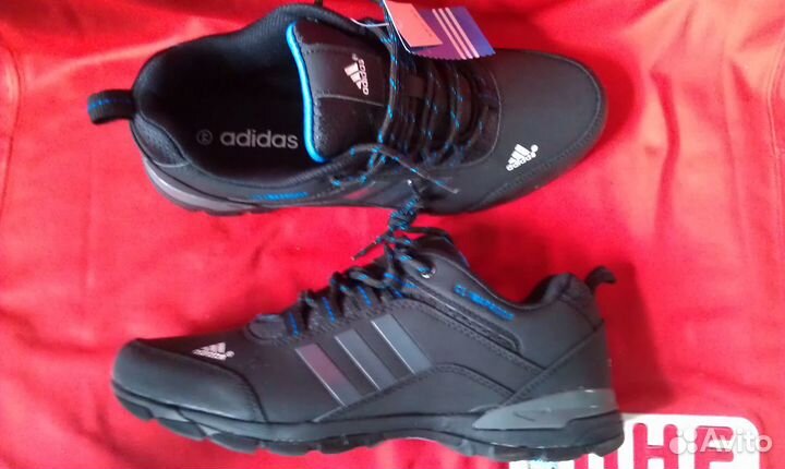 Кроссовки Адидас новые 42р(Бутсы Рибок) 42р