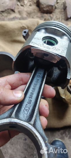 Поршневая газ