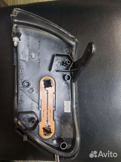 Габарит Toyota Corolla, правый 012121561