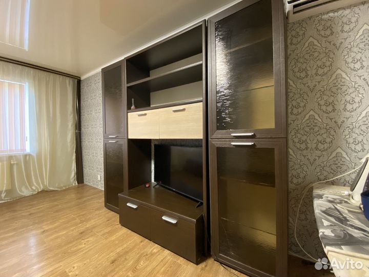 Стенка в гостиную