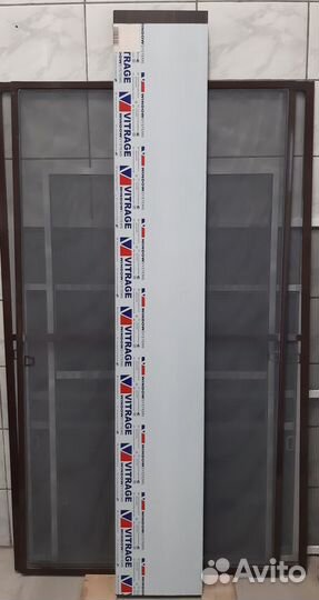 Подоконник пвх, тёмный дуб, 250х1600 мм