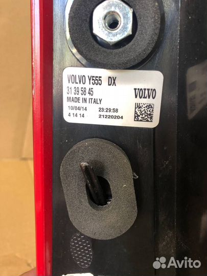 Фонарь задний правый Volvo V40