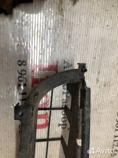 Решетка в бампер нижняя Lancer 9 ix Лансер 9