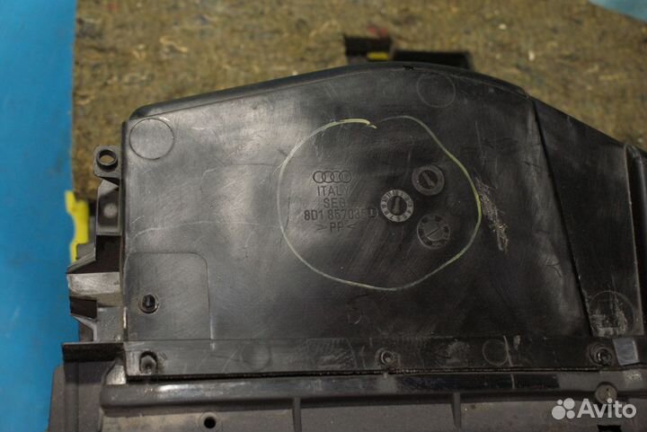 Бардачок Audi A4