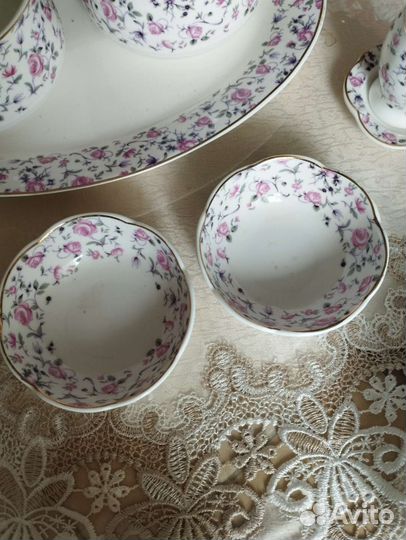 Набор столовой посуды новый