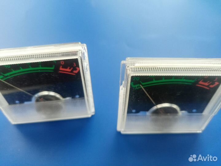 Стрелочные индикаторы 2 шт