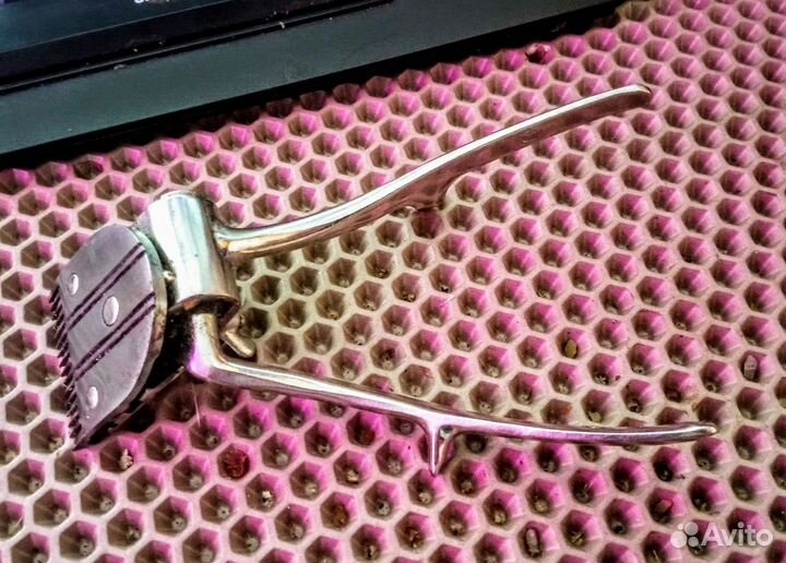 Машинка ручная для стрижки волос