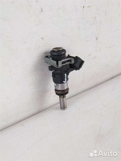 Форсунка инжекторная электрическая ауди A5 Sportb