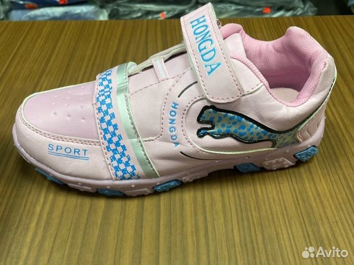 Кроссовки новые 29-39