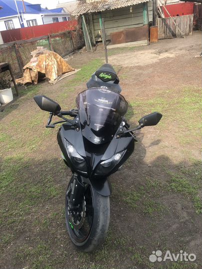 Продам спортивный мотоцикл Kawasaki Ninja ZX6R