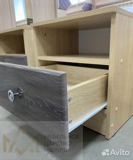 Тумба прикроватная